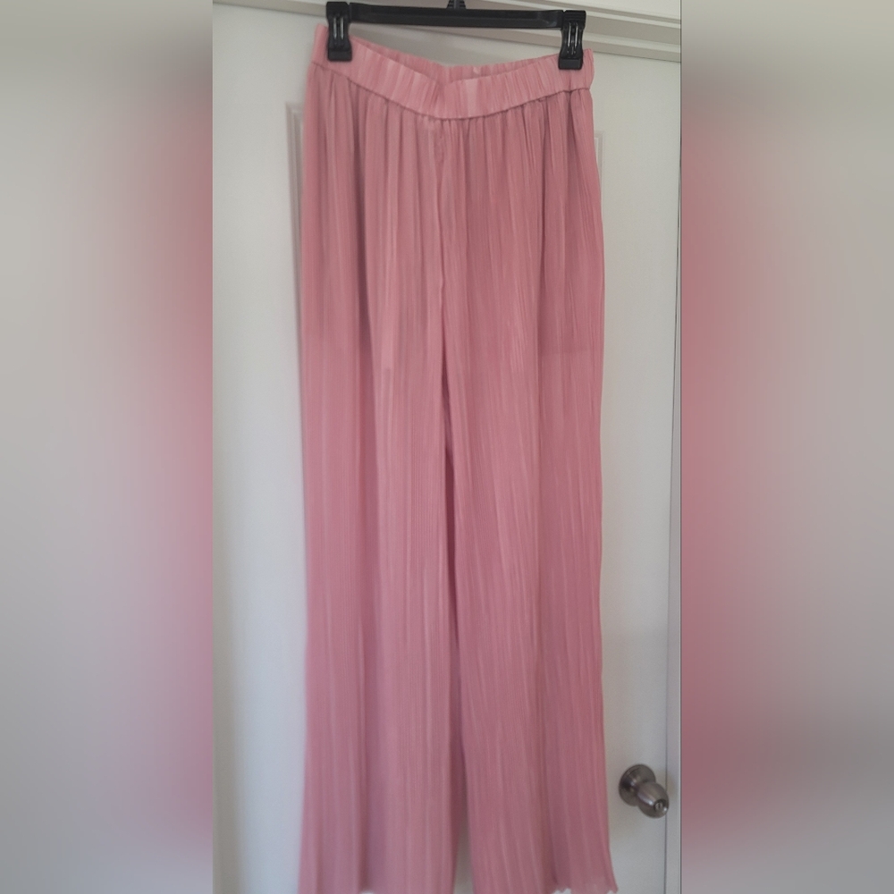 NWOT Women Zara Pleated wide leg pants Mauve / Pink Size M